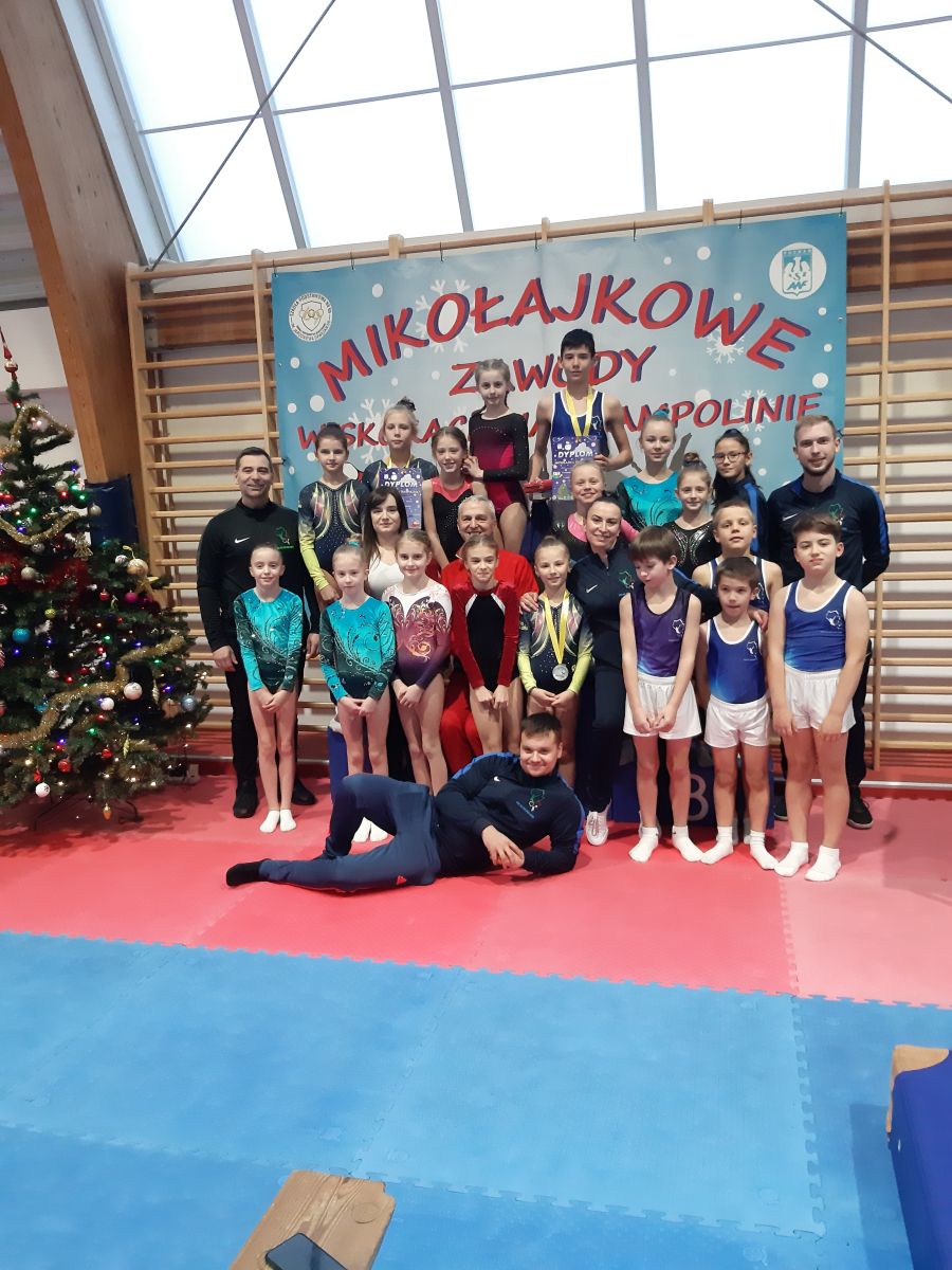 Mikołajkowe Zawody w Skokach na Trampolinie - Poznań 11.12.2021