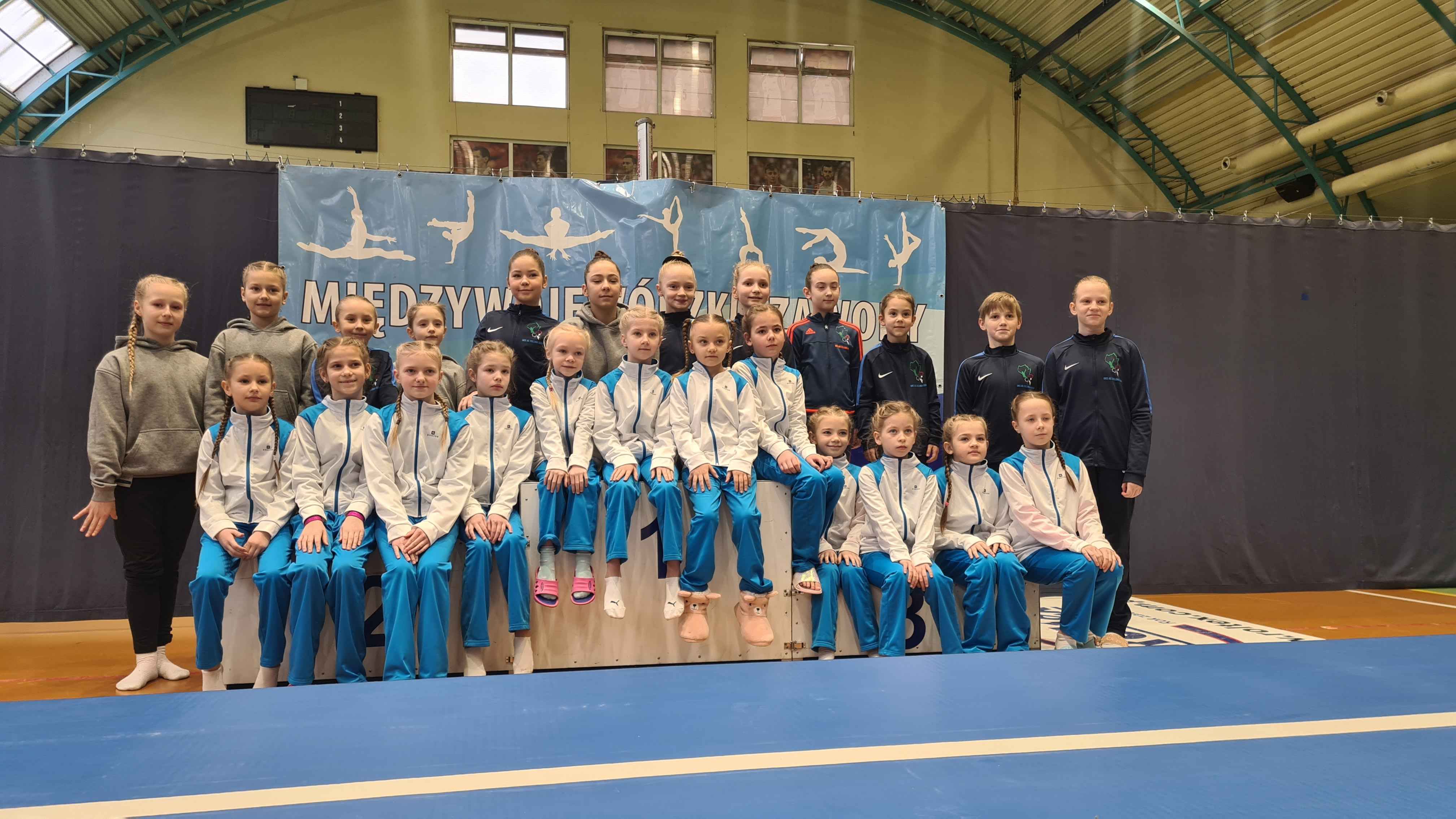 Międzywojewódzkie zawody w akrobatyce sportowej