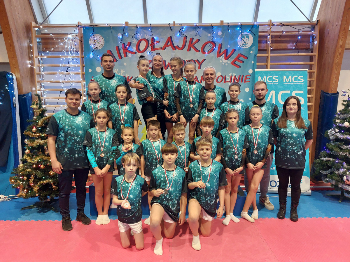 Ogólnopolskie Zawody Mikołajkowe w Skokach na Trampolinie w Poznaniu - 03.12.2022