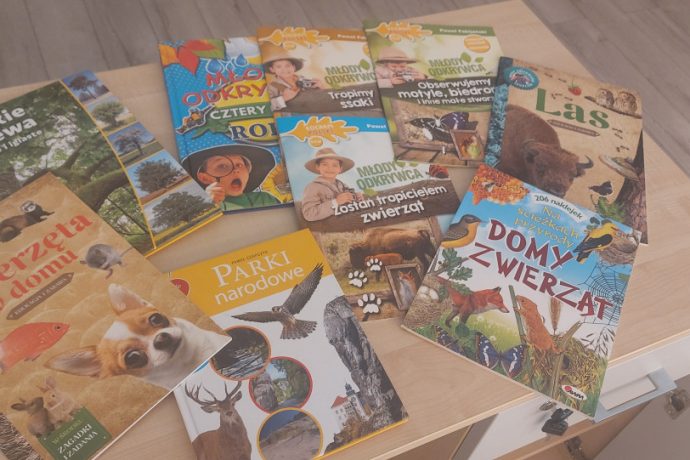 Wyjątkowy dar dla szkolnej biblioteki. Piękny gest naszego ucznia i jego Mamy.!